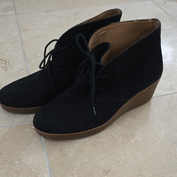 Black Suede Ankle Boots Wedge SZ 8M - Picture 1 of 7